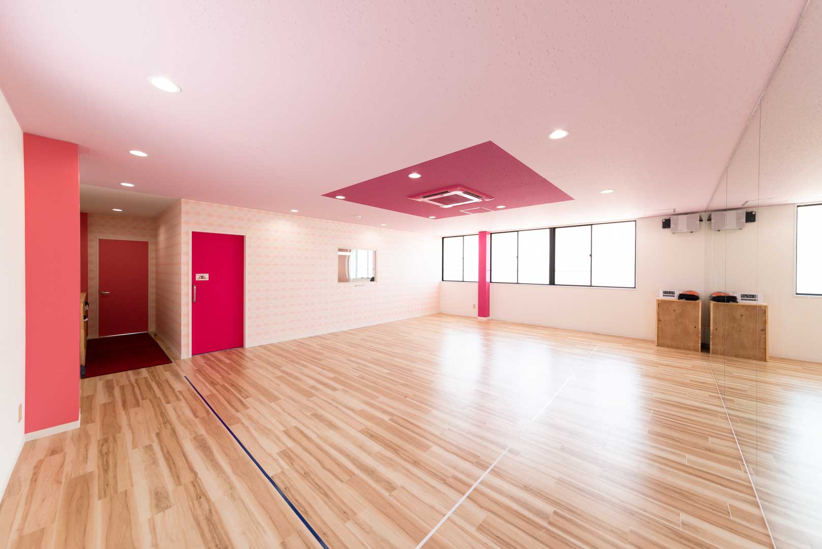 森のカンガルー 室内